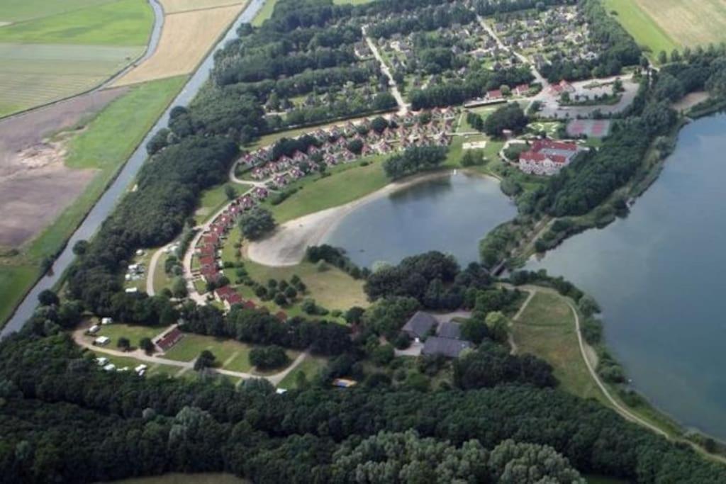 Gezellige Vakantiewoning Aan Het Water In Ewijk - Recreational Only No Workers Exterior foto